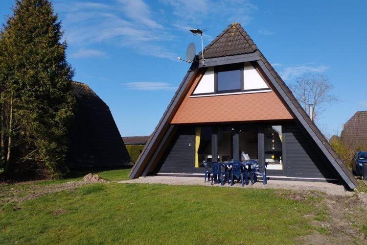 Ferienhaus Amalie, Бурхаве Екстериор снимка